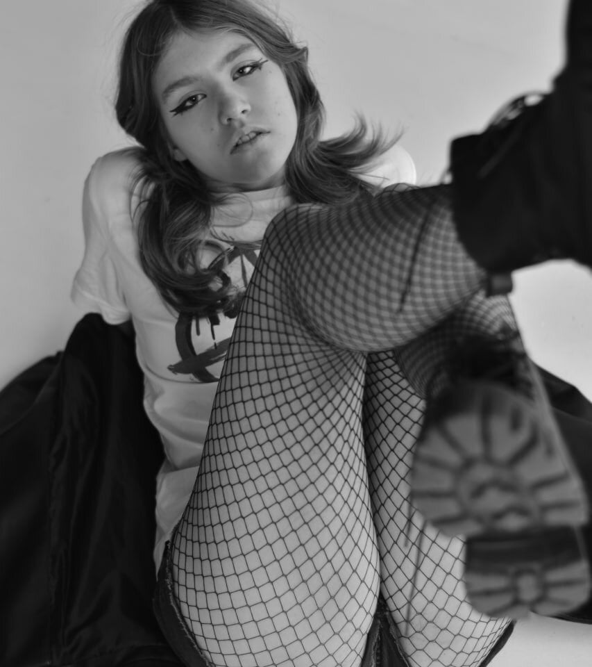 Beautiful Iris_Rain camgirl in vrcamshot.com