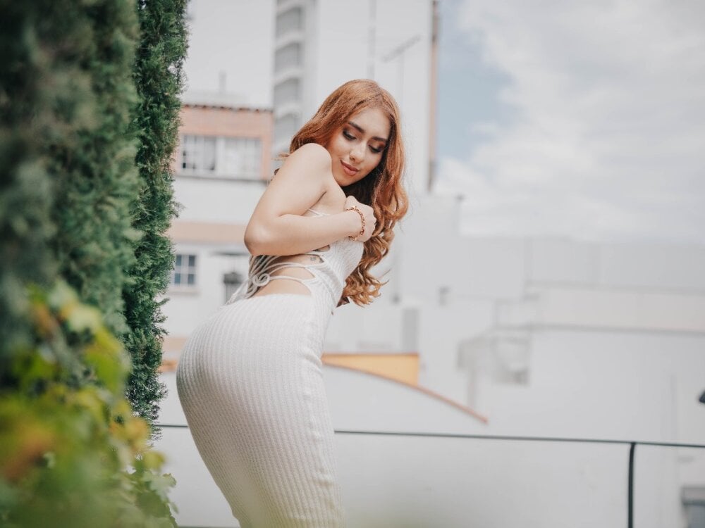 Beautiful Ada_montblac camgirl in vrcamshot.com