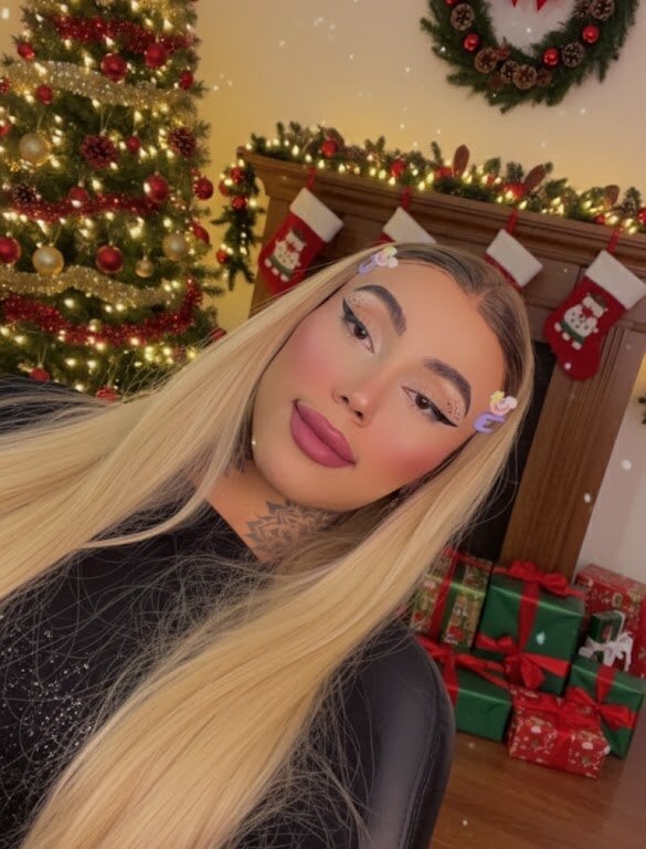 Beautiful Miss_sagitario camgirl in vrcamshot.com