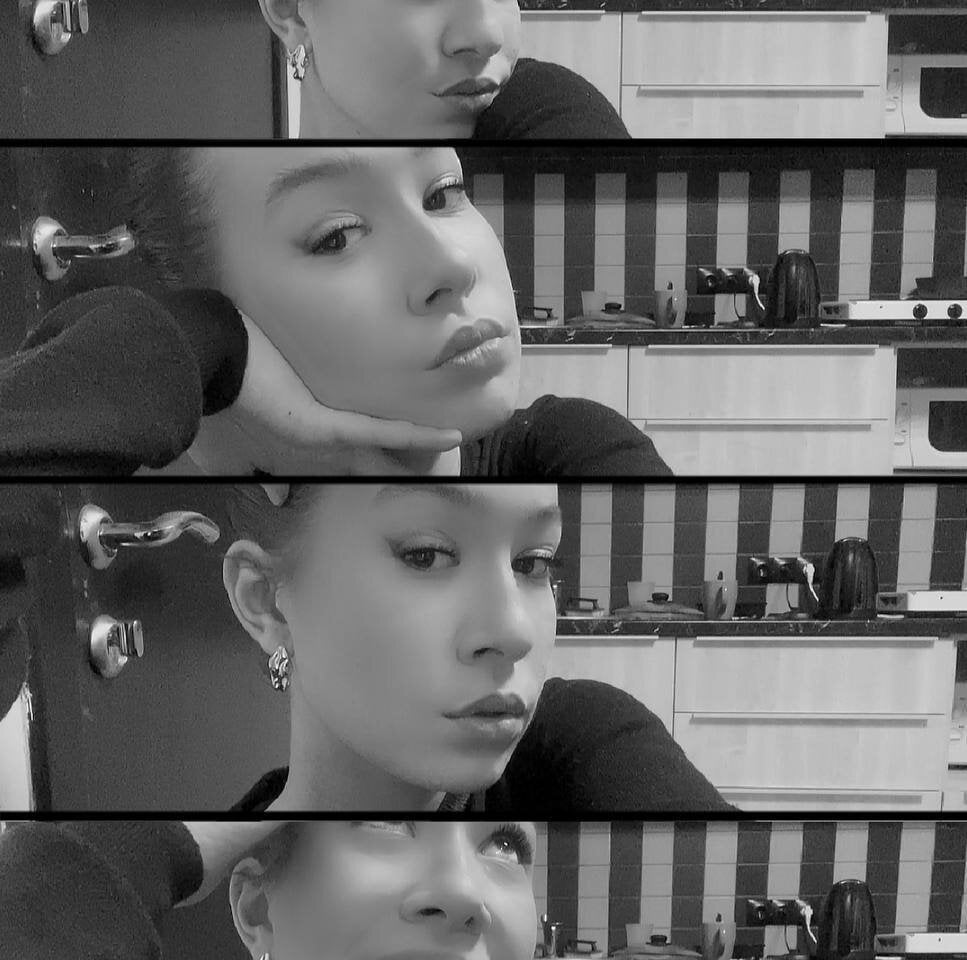 Beautiful -KellyLove camgirl in vrcamshot.com