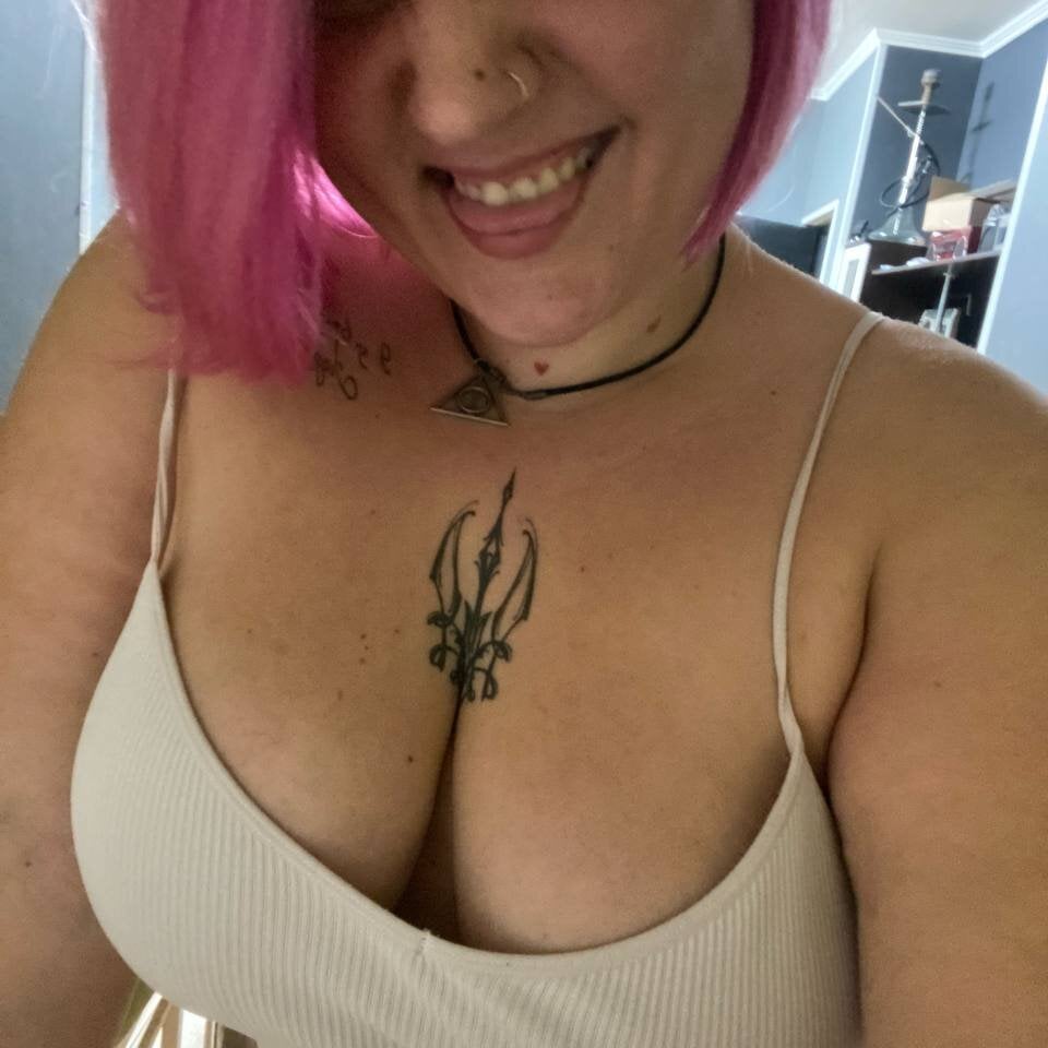 Beautiful PinkPhanter camgirl in vrcamshot.com