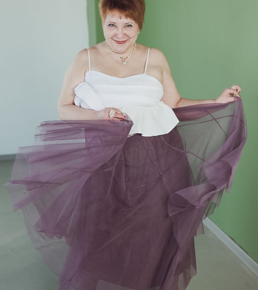 Beautiful Kira_Kenett camgirl in vrcamshot.com