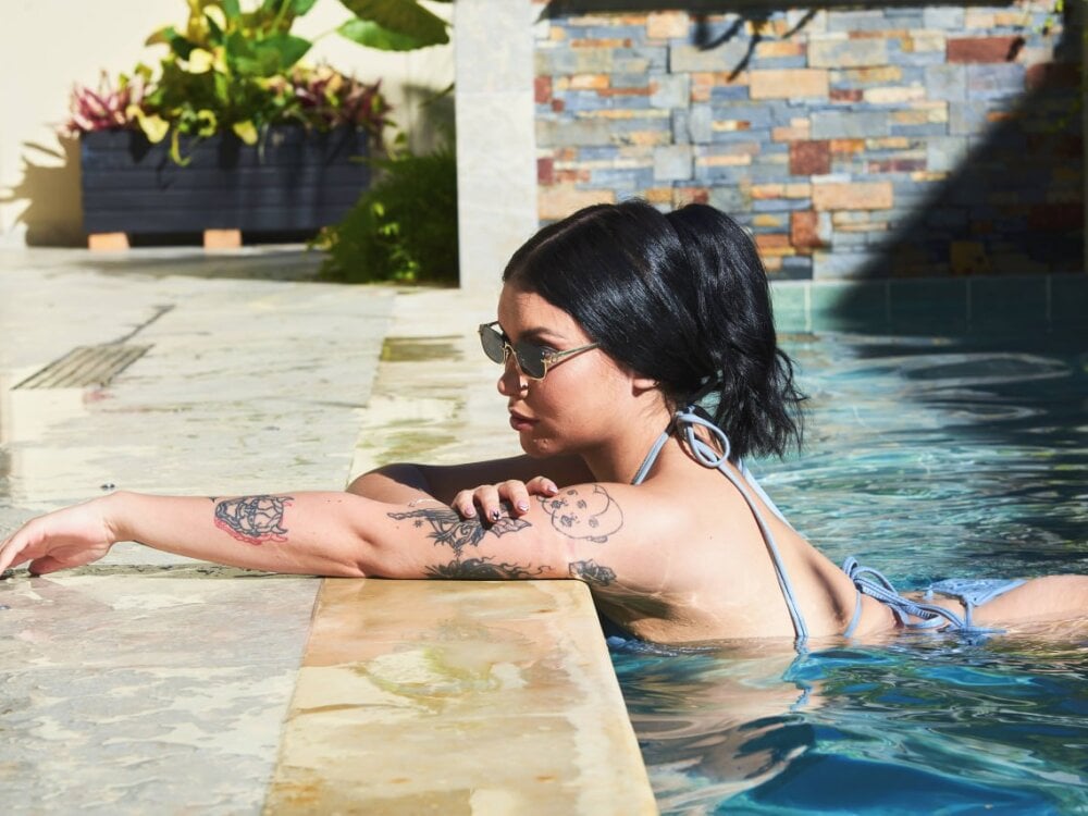 Beautiful Baby_Venuss camgirl in vrcamshot.com