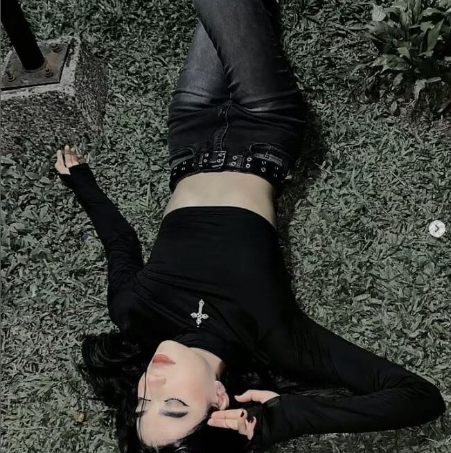 Beautiful AdelineJhones camgirl in vrcamshot.com