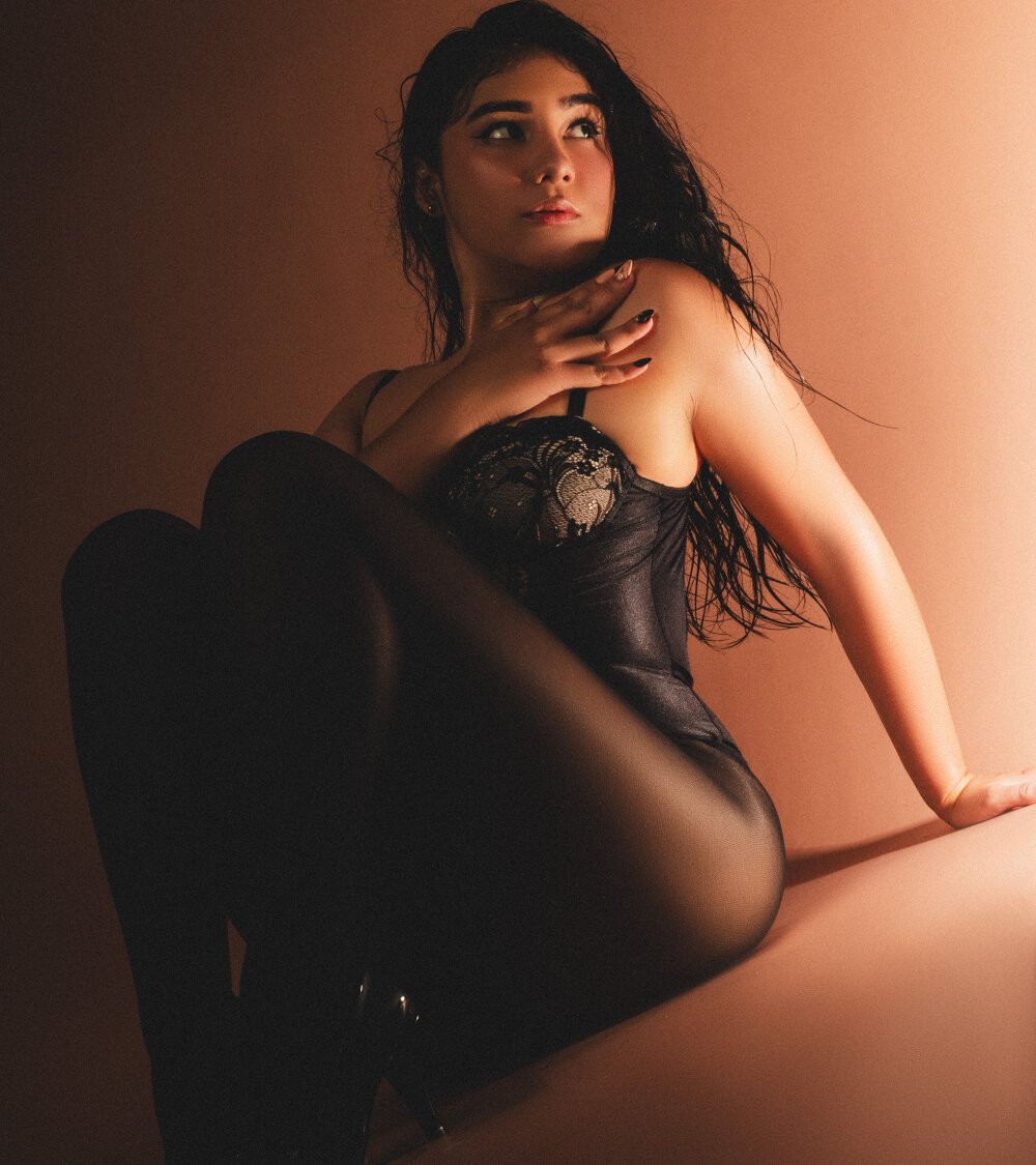 Beautiful Belliinda_21 camgirl in vrcamshot.com