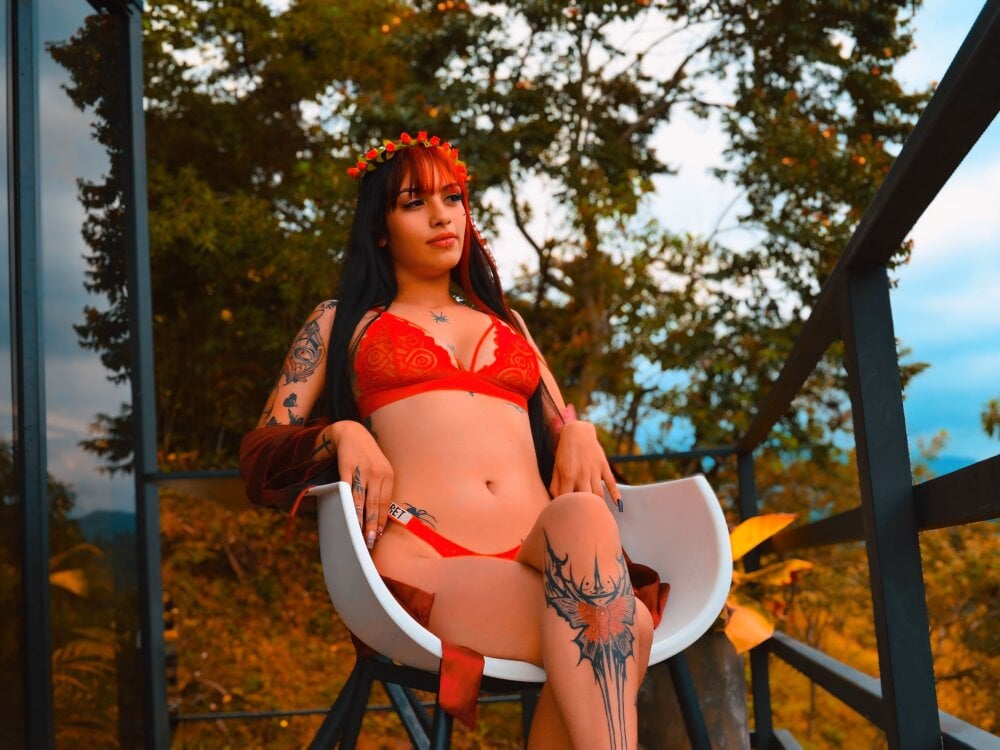 Beautiful Derieri_D camgirl in vrcamshot.com