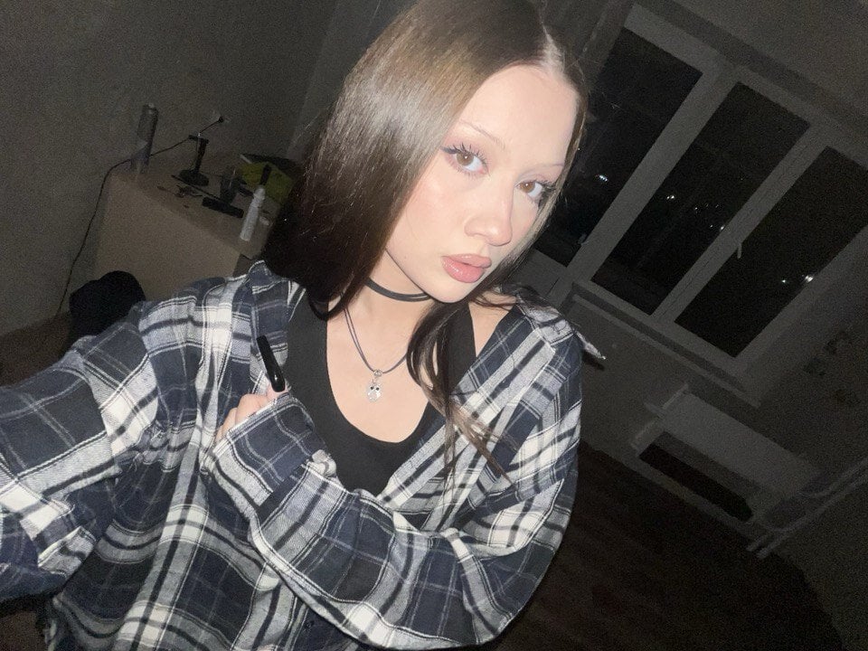 Beautiful Meygan_ camgirl in vrcamshot.com