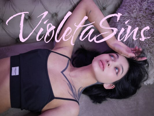 Beautiful VioletaSins camgirl in vrcamshot.com