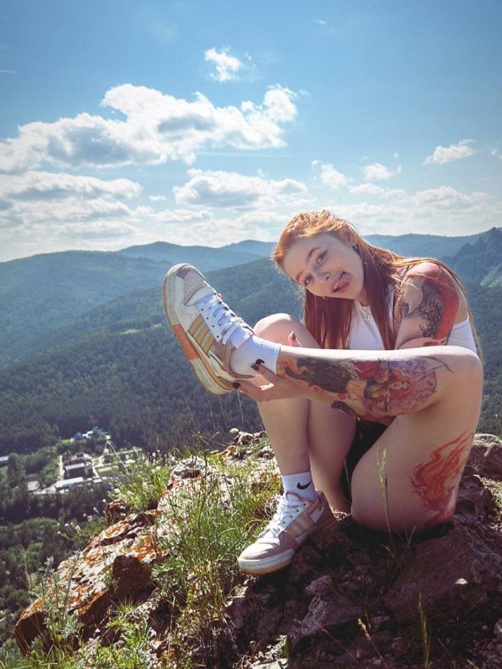 Beautiful Phoenix_Margo camgirl in vrcamshot.com