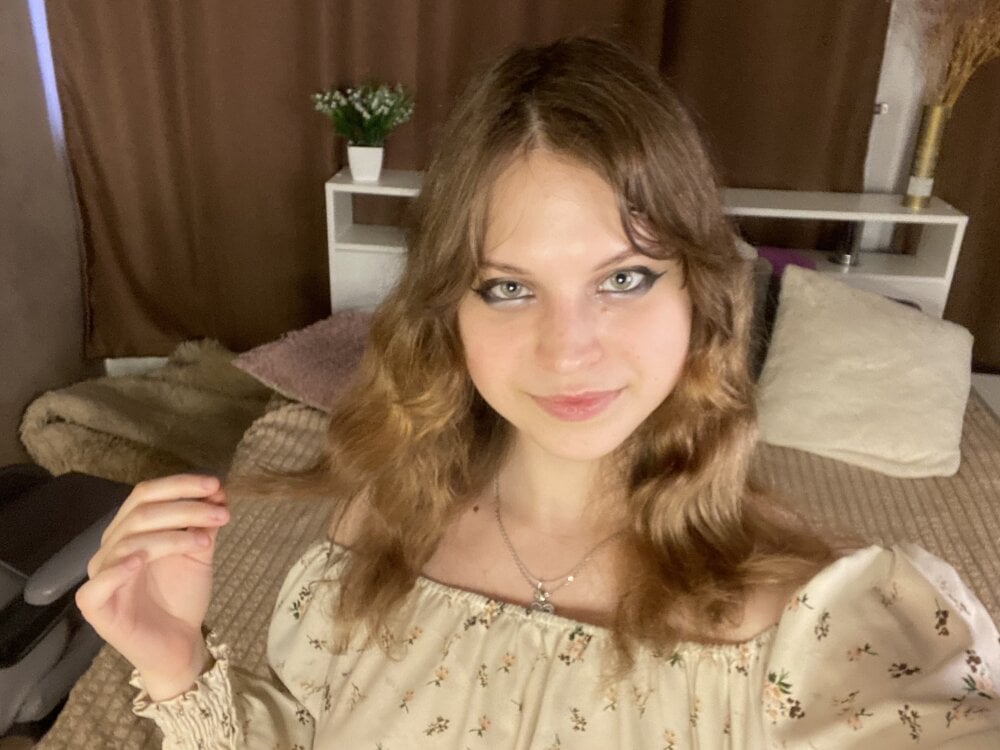 Beautiful Ame_Chan camgirl in vrcamshot.com